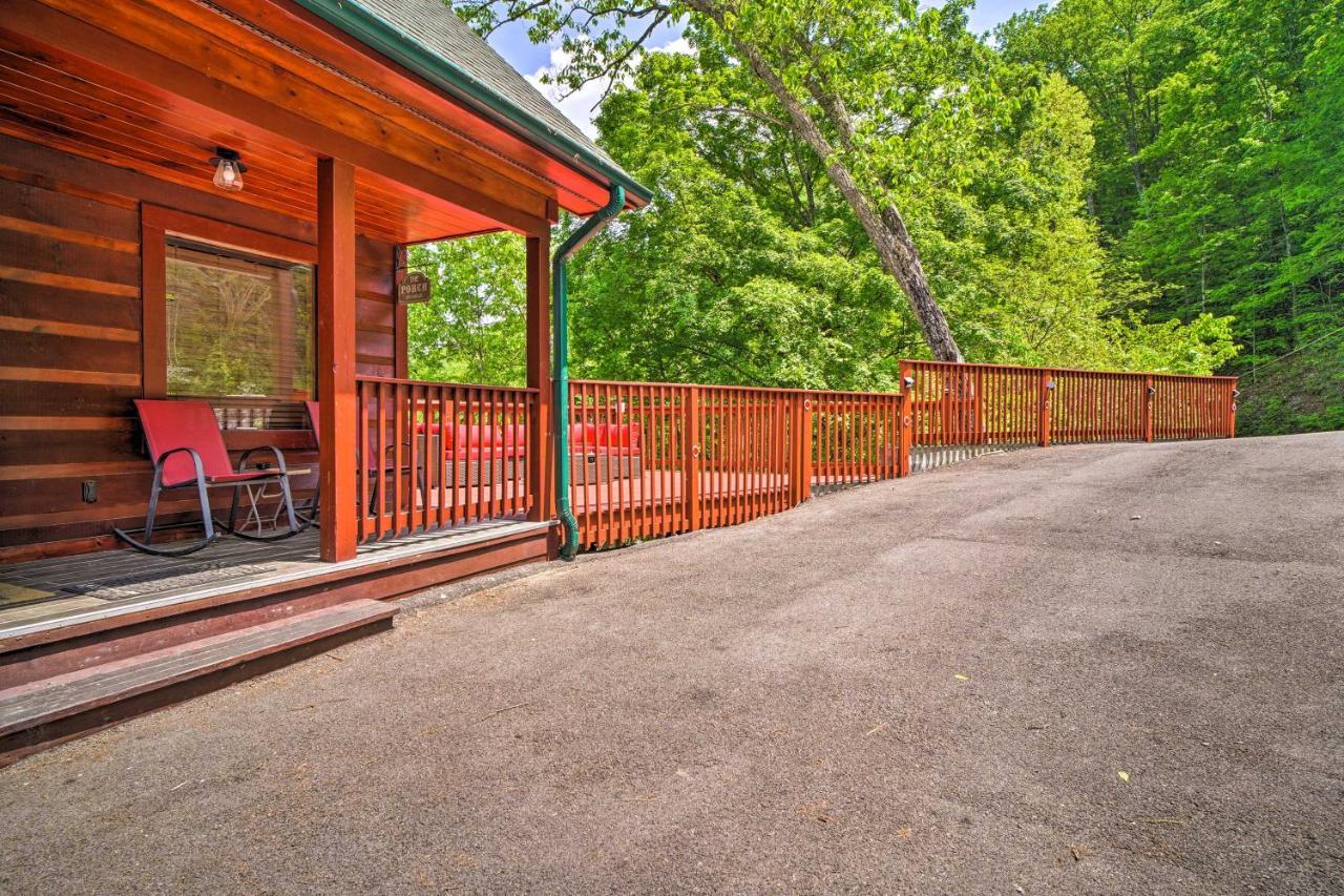 Pigeon Forge Cabin Sauna, Saltwater Pool And Views! Sevierville Eksteriør billede
