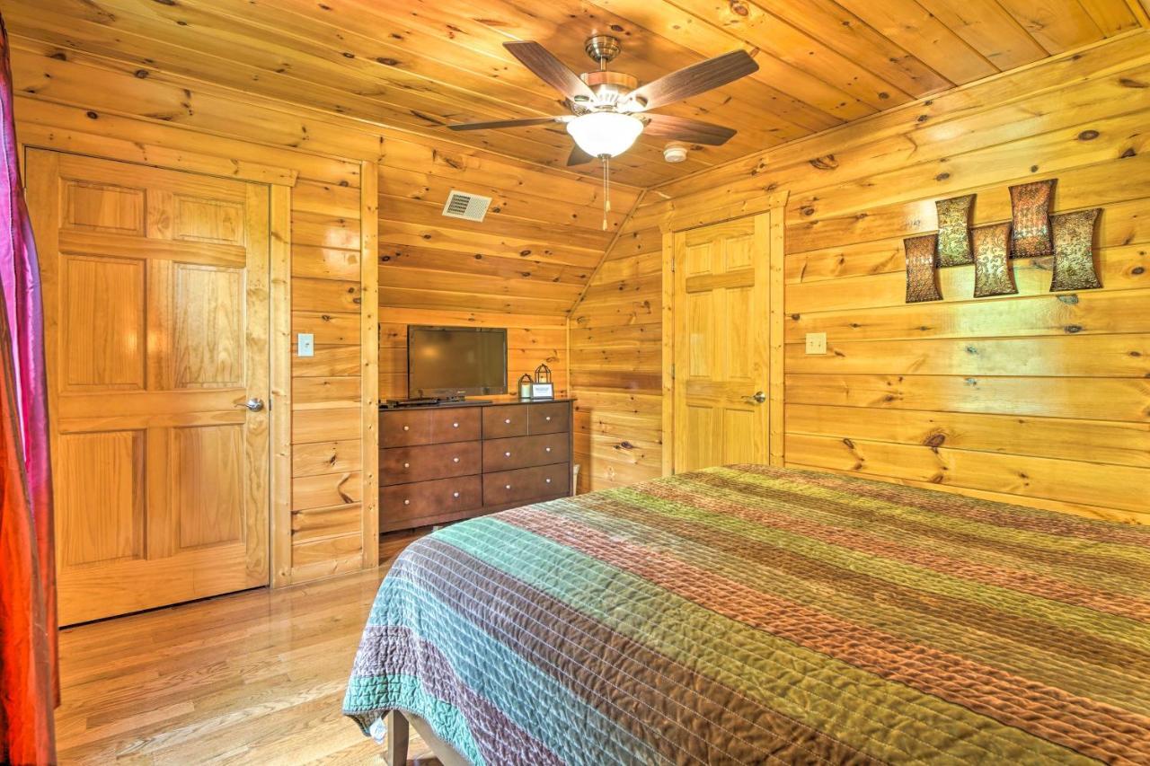 Pigeon Forge Cabin Sauna, Saltwater Pool And Views! Sevierville Eksteriør billede
