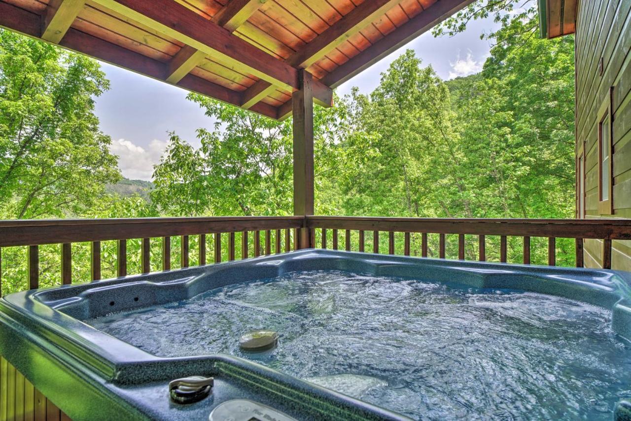 Pigeon Forge Cabin Sauna, Saltwater Pool And Views! Sevierville Eksteriør billede
