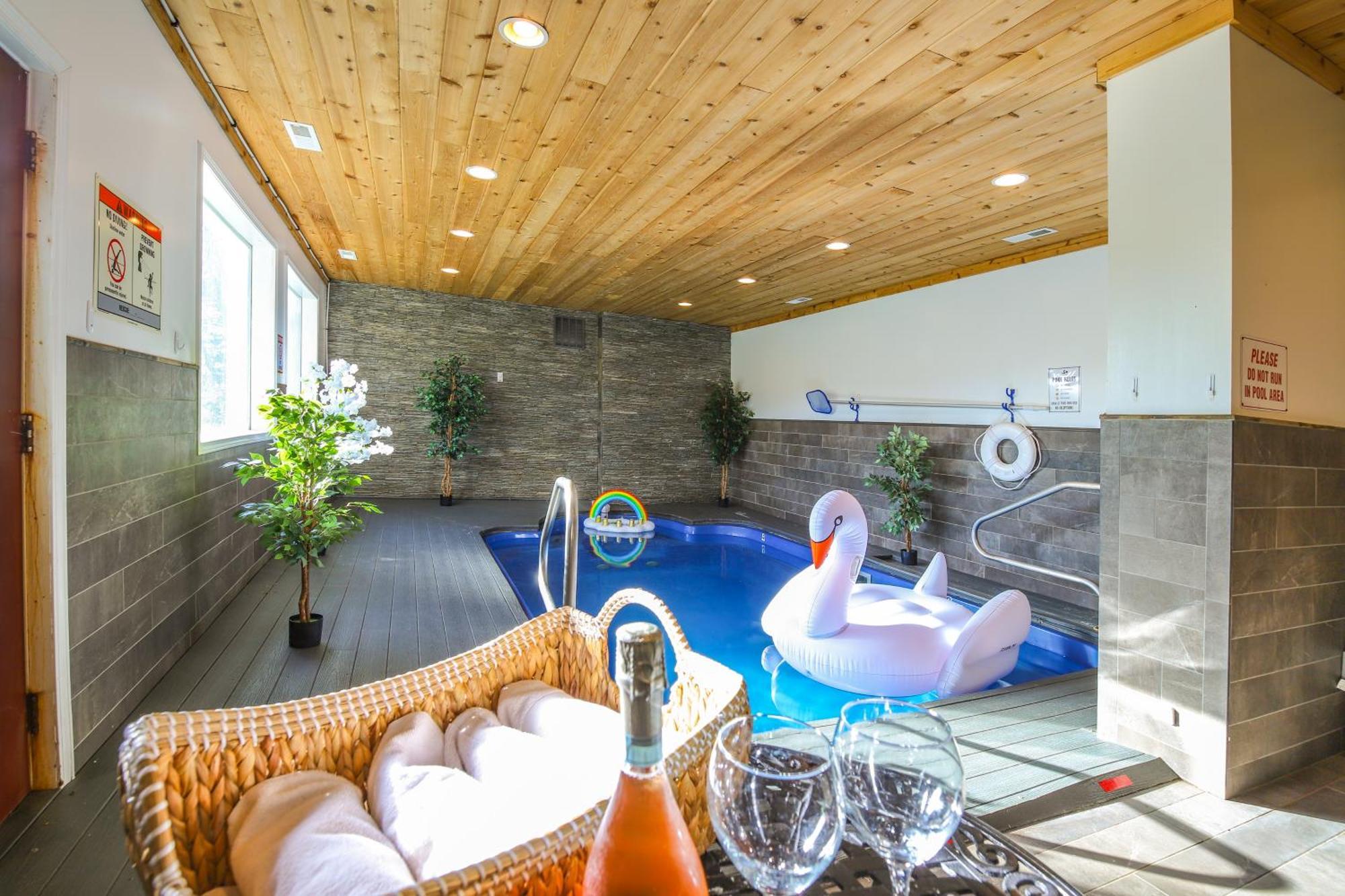 Pigeon Forge Cabin Sauna, Saltwater Pool And Views! Sevierville Eksteriør billede