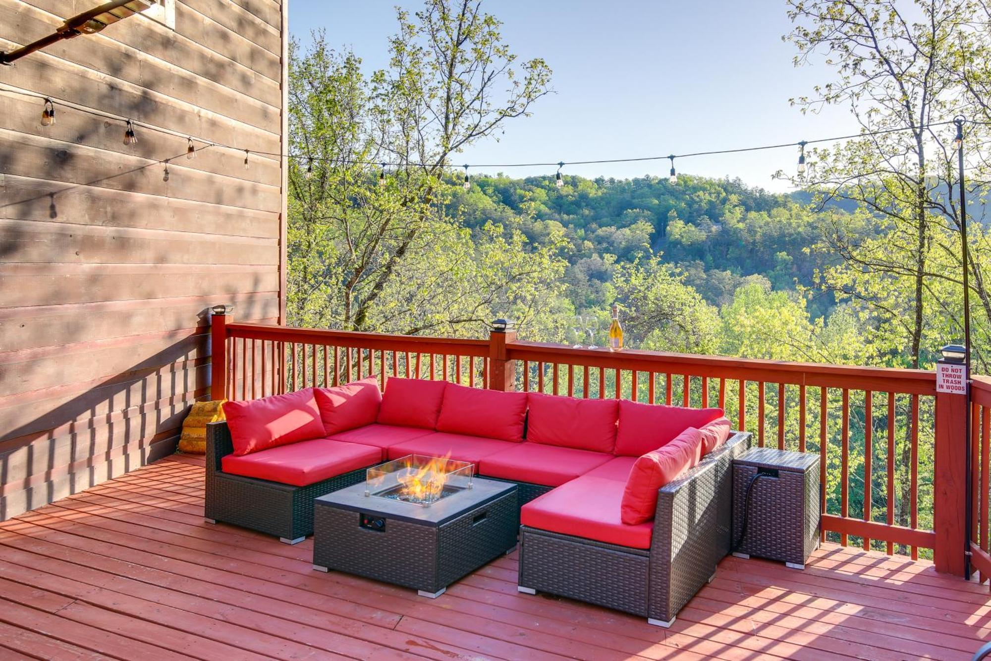 Pigeon Forge Cabin Sauna, Saltwater Pool And Views! Sevierville Eksteriør billede