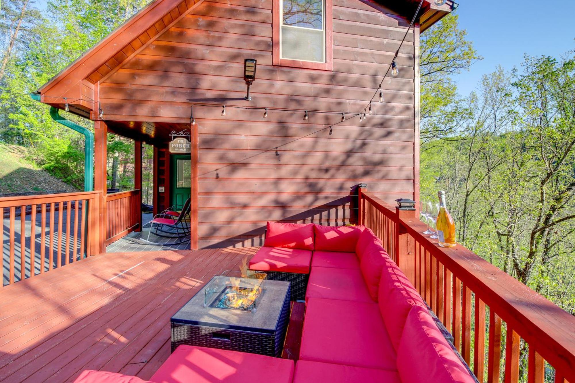 Pigeon Forge Cabin Sauna, Saltwater Pool And Views! Sevierville Eksteriør billede